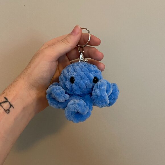 Crochet Octopus Keychain - Picture 1 of 5